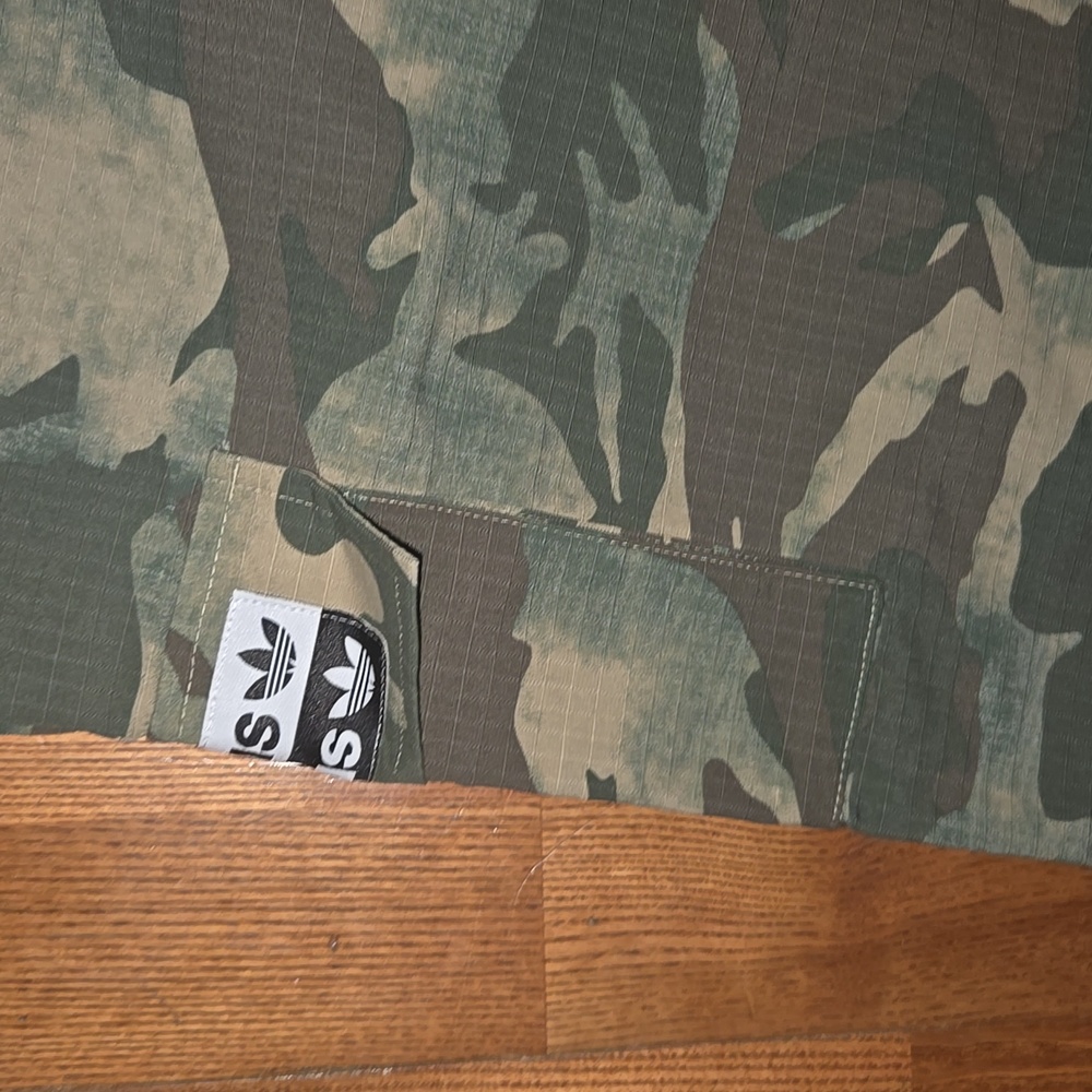 NWT Adidas Camouflage Cargo Track Pants Size XS - Picture 4 of 8